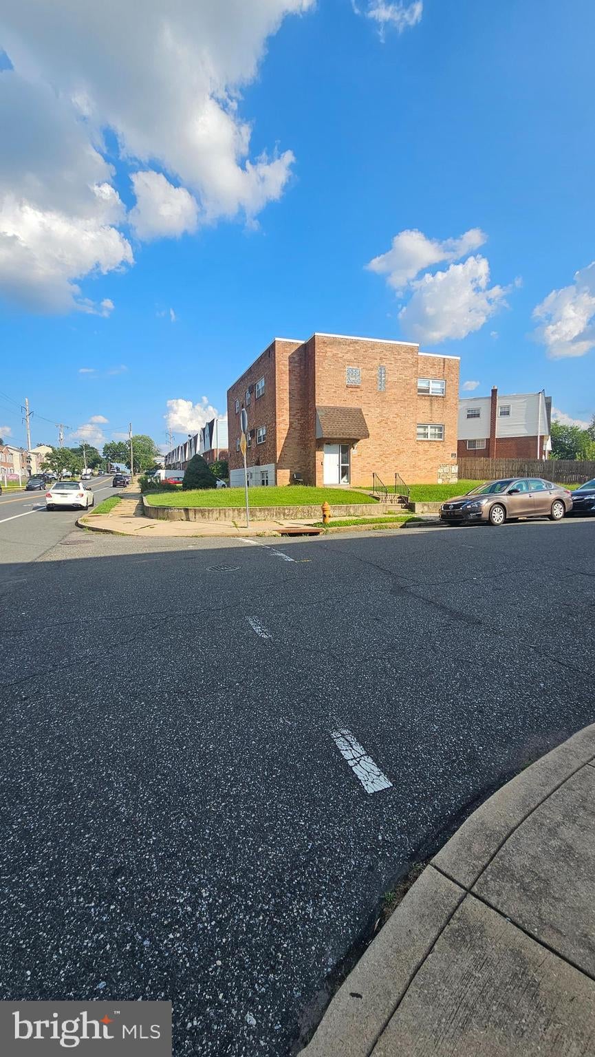 2701 NORTHVIEW ROAD 03