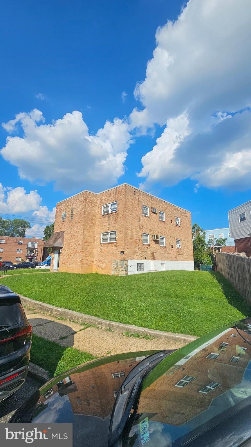 2701 NORTHVIEW ROAD 03