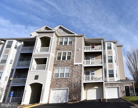 512 SUNSET VIEW TERRACE SE 204 LEESBURG VA 20175