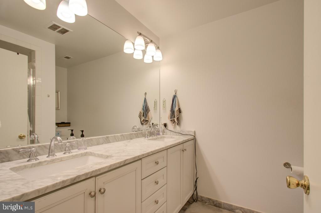 NORTH CHEVY CHASE - Residential Lease