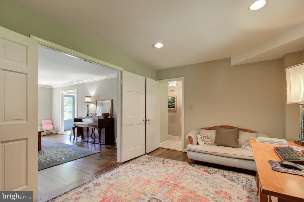 NORTH CHEVY CHASE - Residential Lease