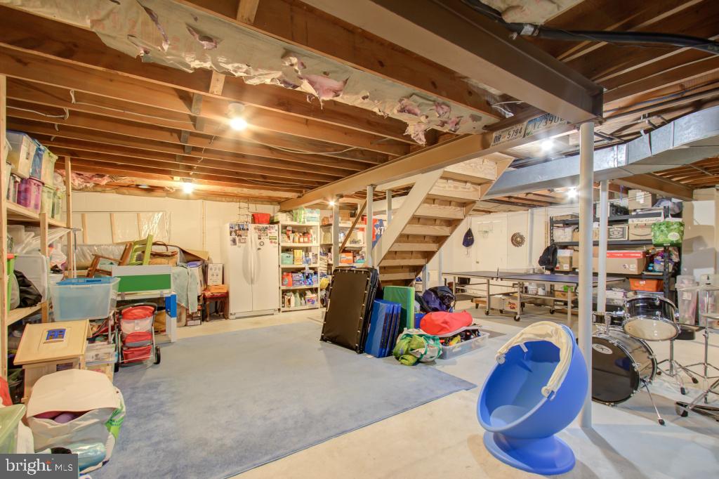 NORTH CHEVY CHASE - Residential Lease