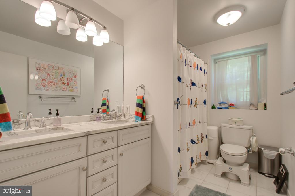 NORTH CHEVY CHASE - Residential Lease