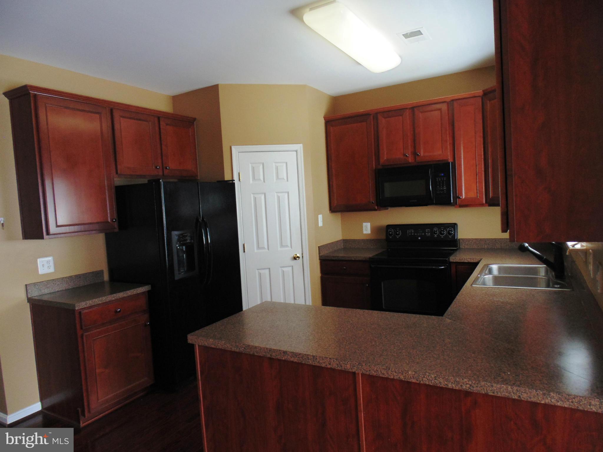 LEE'S RIDGE - Residential Lease