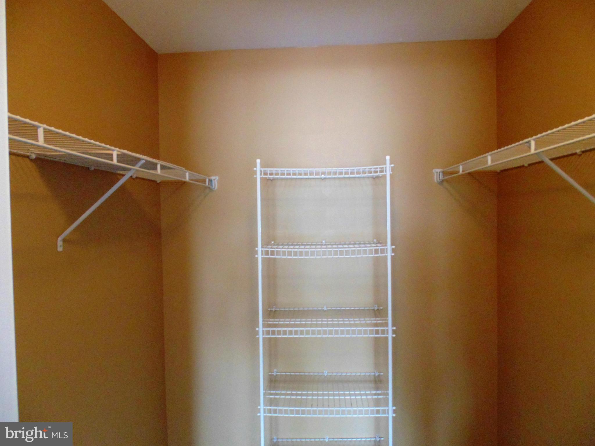 LEE'S RIDGE - Residential Lease