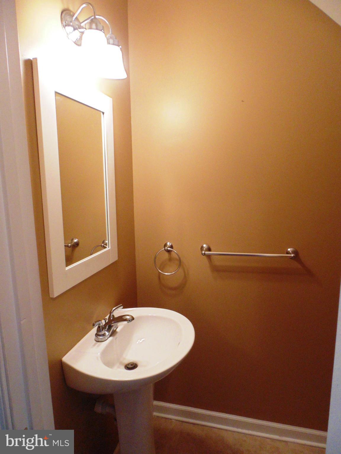 LEE'S RIDGE - Residential Lease