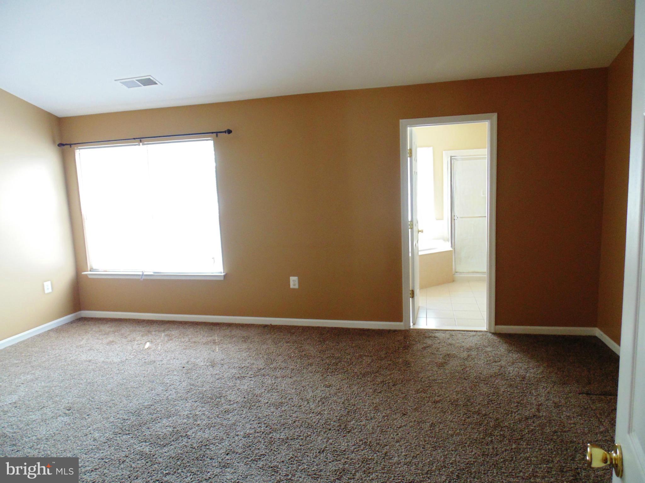 LEE'S RIDGE - Residential Lease