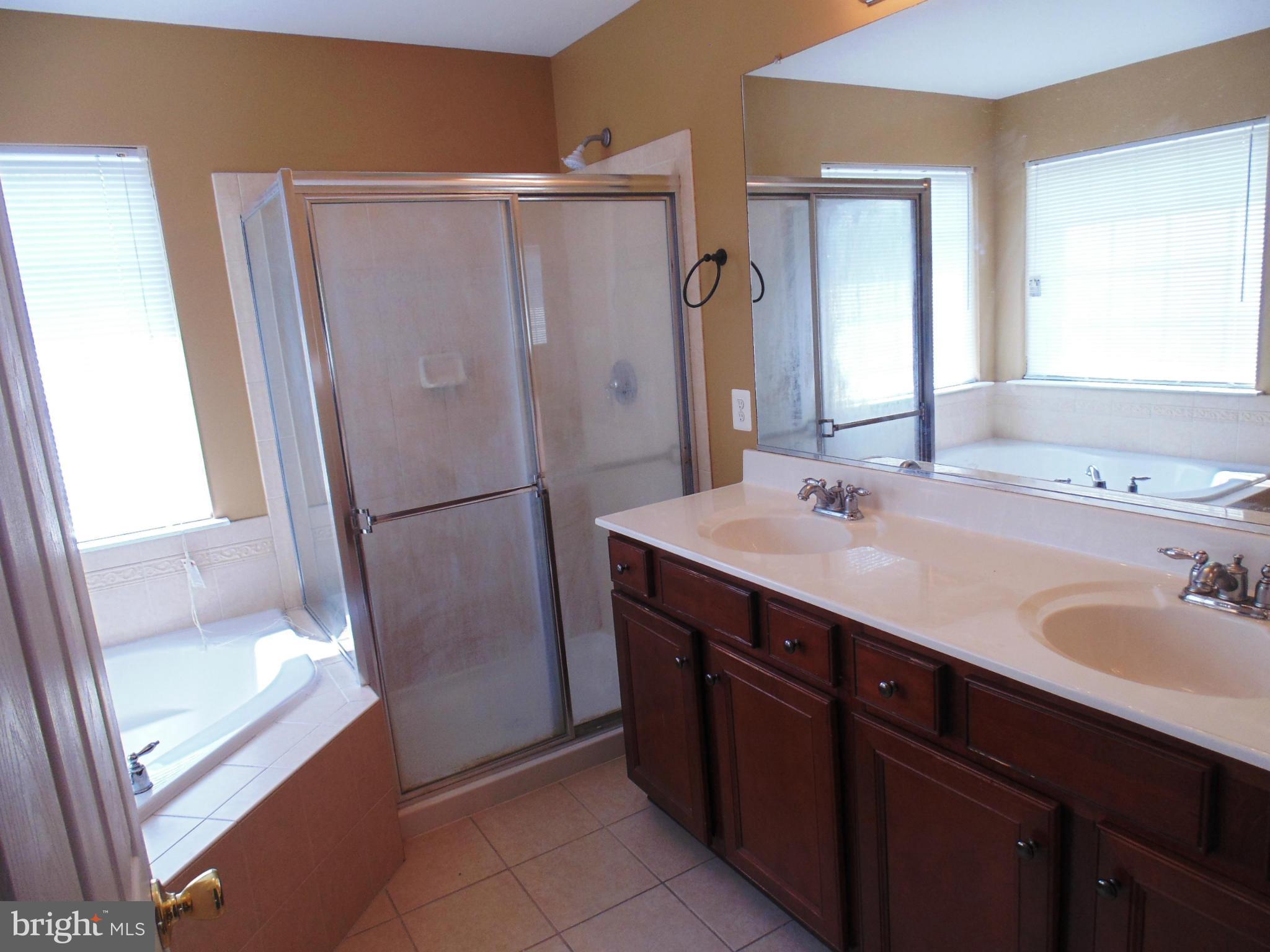 LEE'S RIDGE - Residential Lease