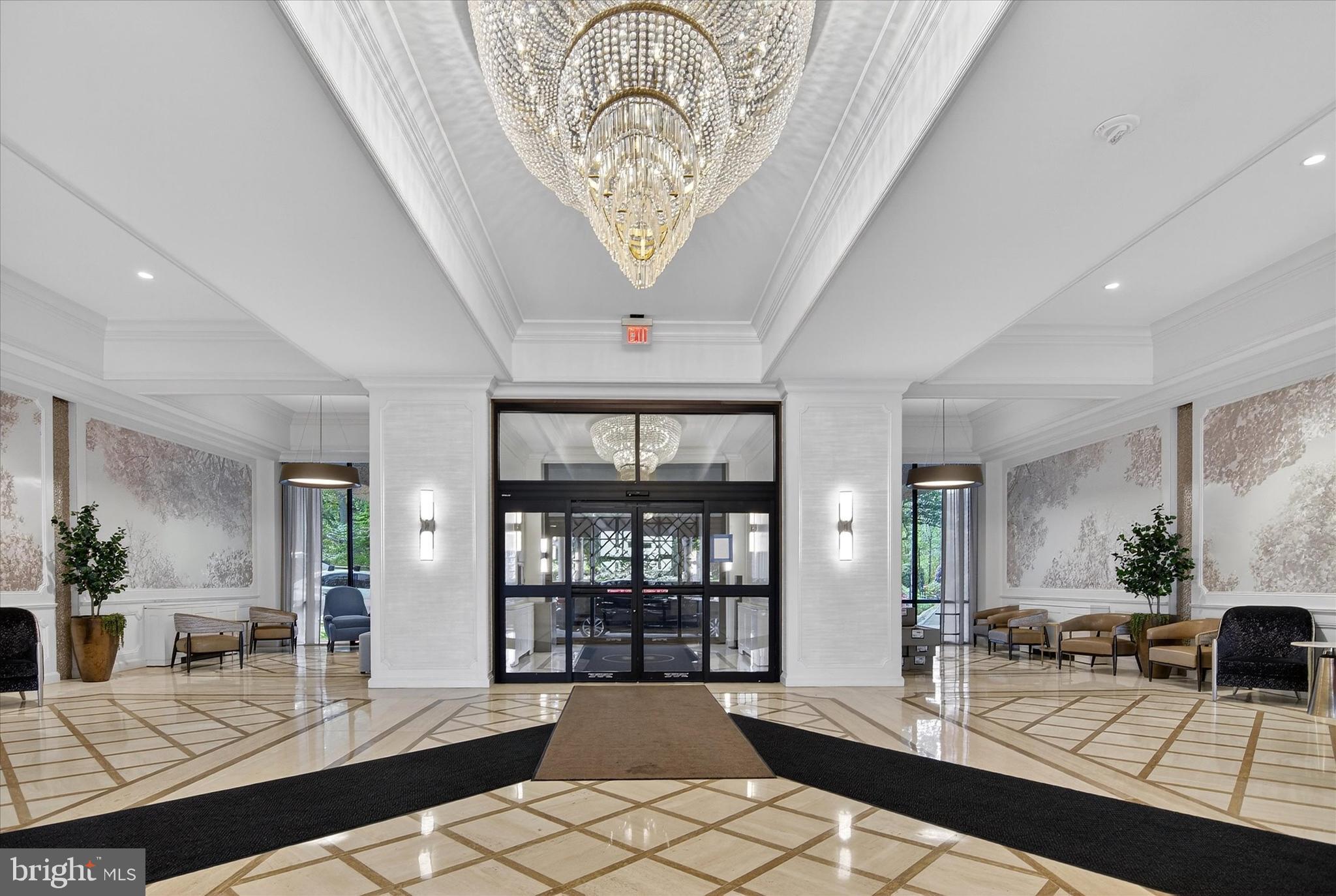 PROMENADE TOWERS - Residential