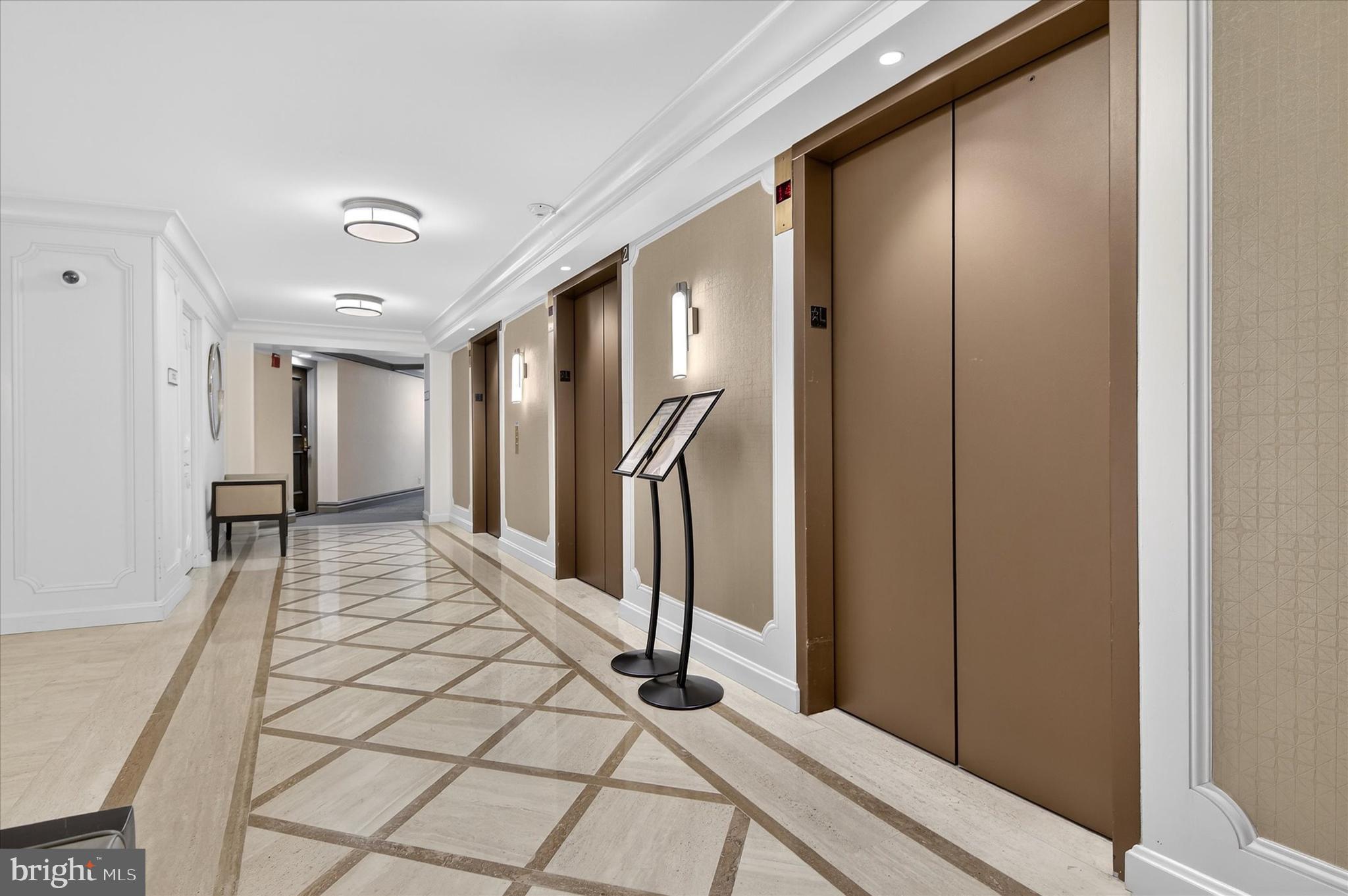 PROMENADE TOWERS - Residential