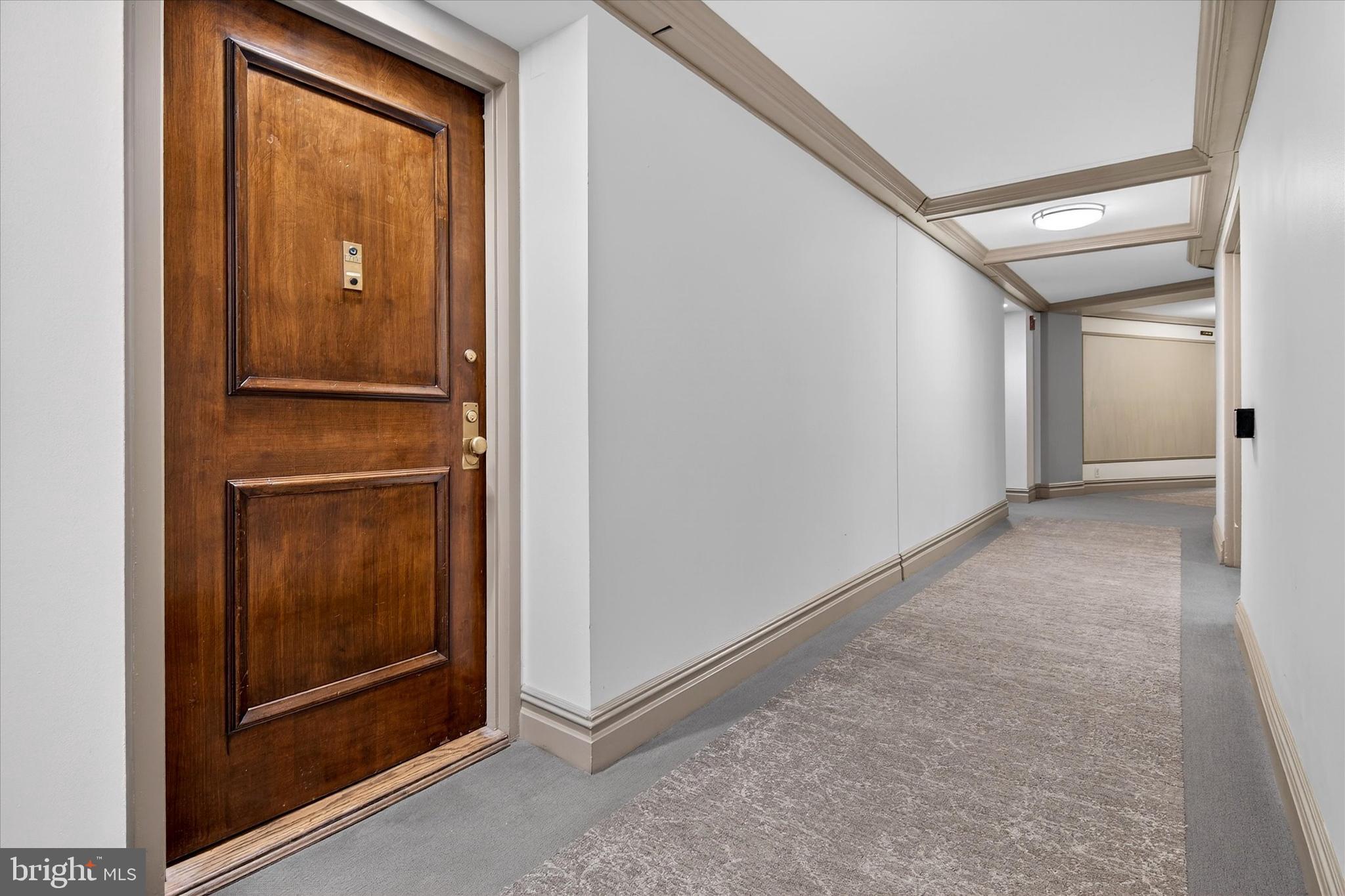 PROMENADE TOWERS - Residential