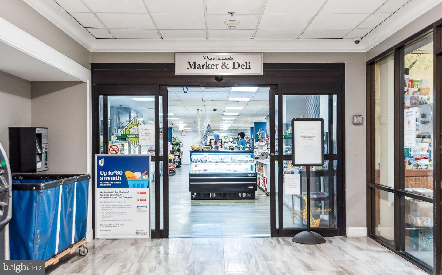 PROMENADE TOWERS - Residential