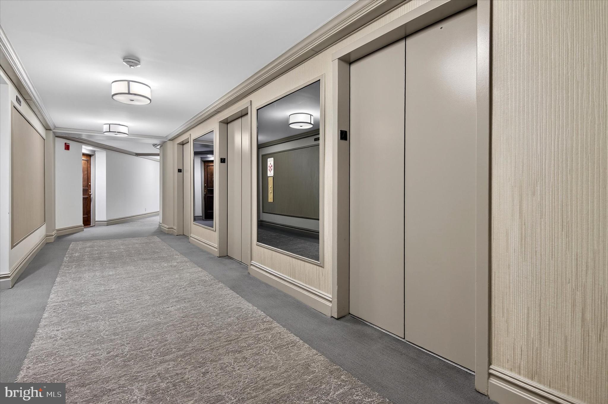 PROMENADE TOWERS - Residential