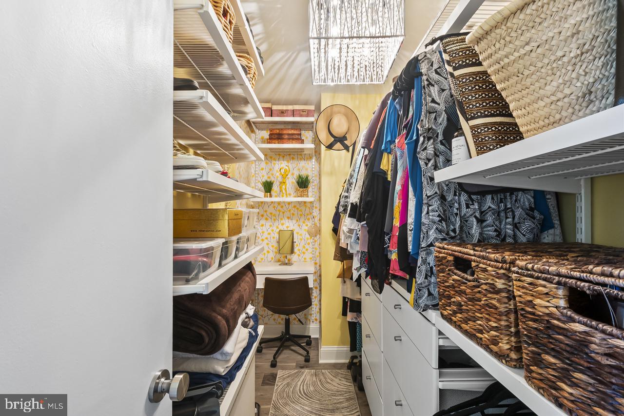 PORT ROYAL CONDOMINIUM - Residential