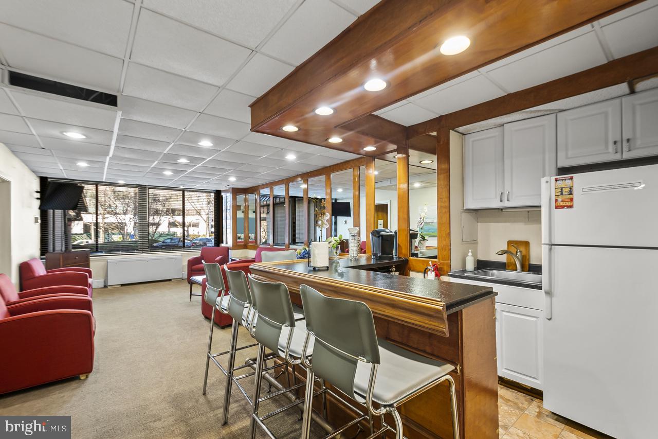 PORT ROYAL CONDOMINIUM - Residential