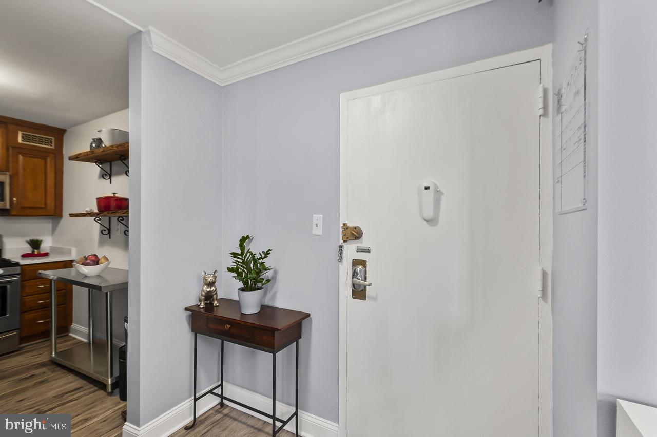 PORT ROYAL CONDOMINIUM - Residential