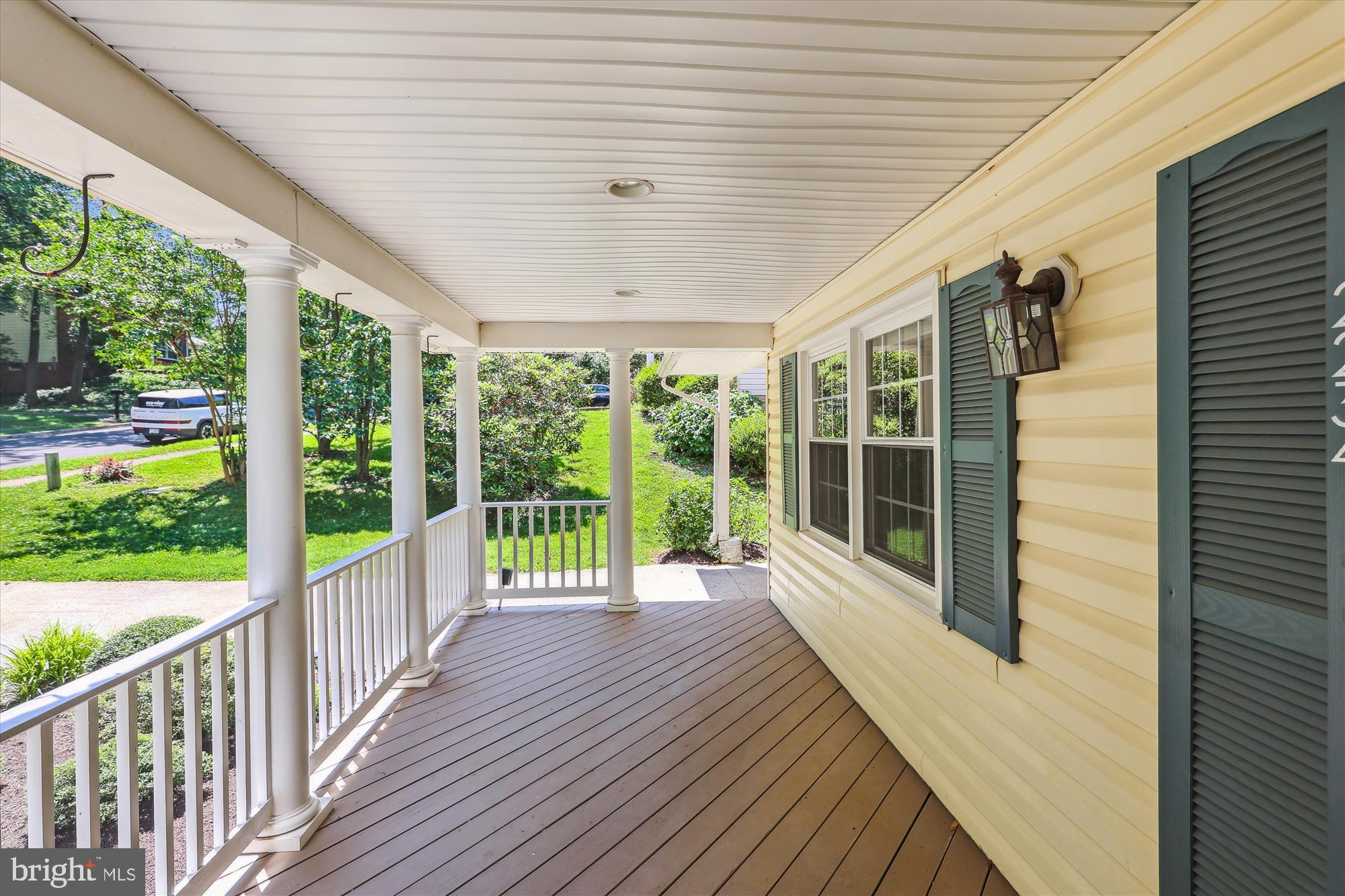 2234 SENSENEY LANE