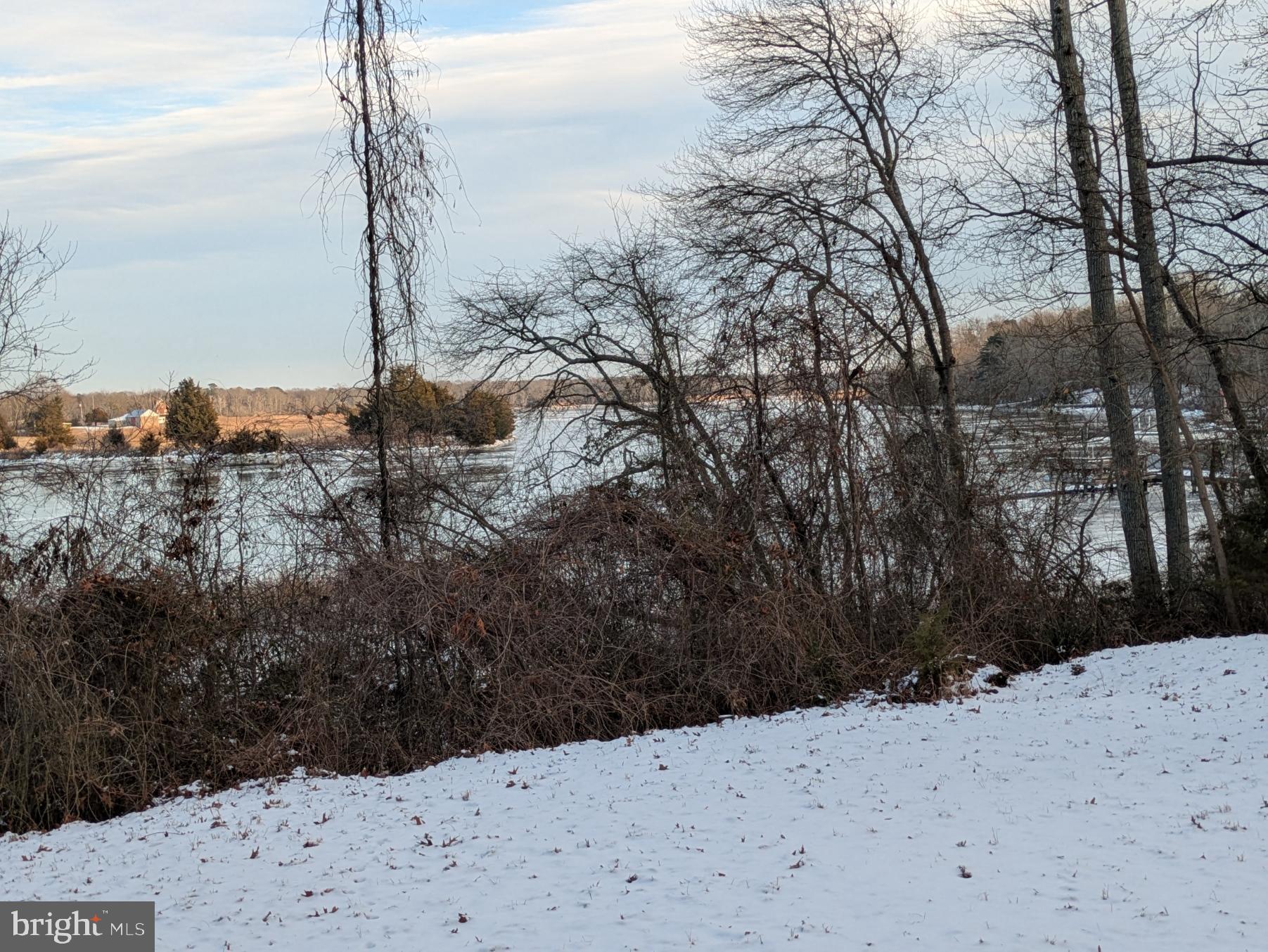 700 NE LAKE SHORE DRIVE