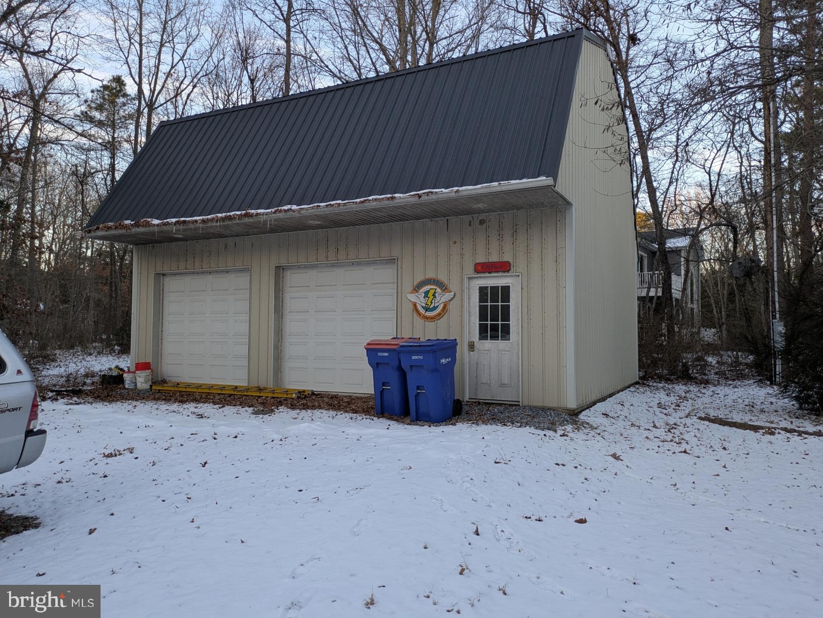 700 NE LAKE SHORE DRIVE