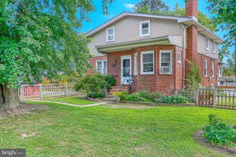 Homes For Sale - 6828 Harewood Park Drive<br/> MIDDLE RIVER, MD 21220