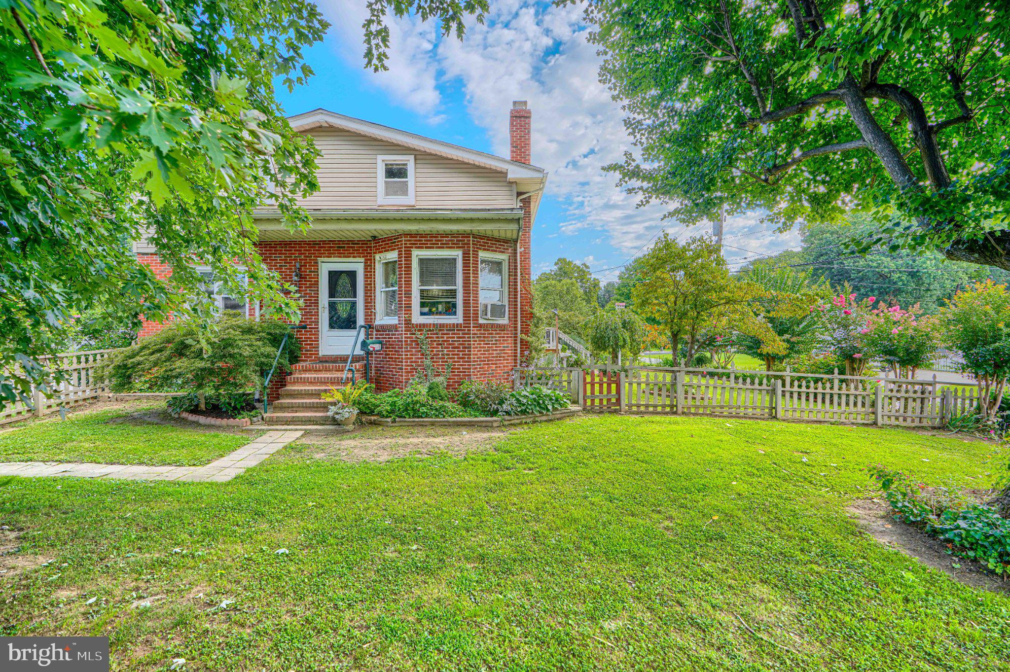6828 HAREWOOD PARK DRIVE