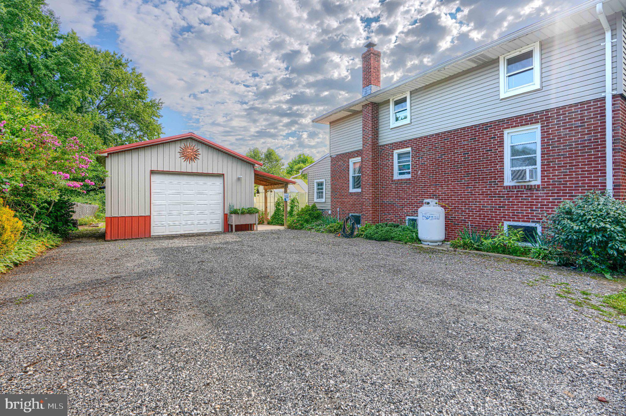 6828 HAREWOOD PARK DRIVE