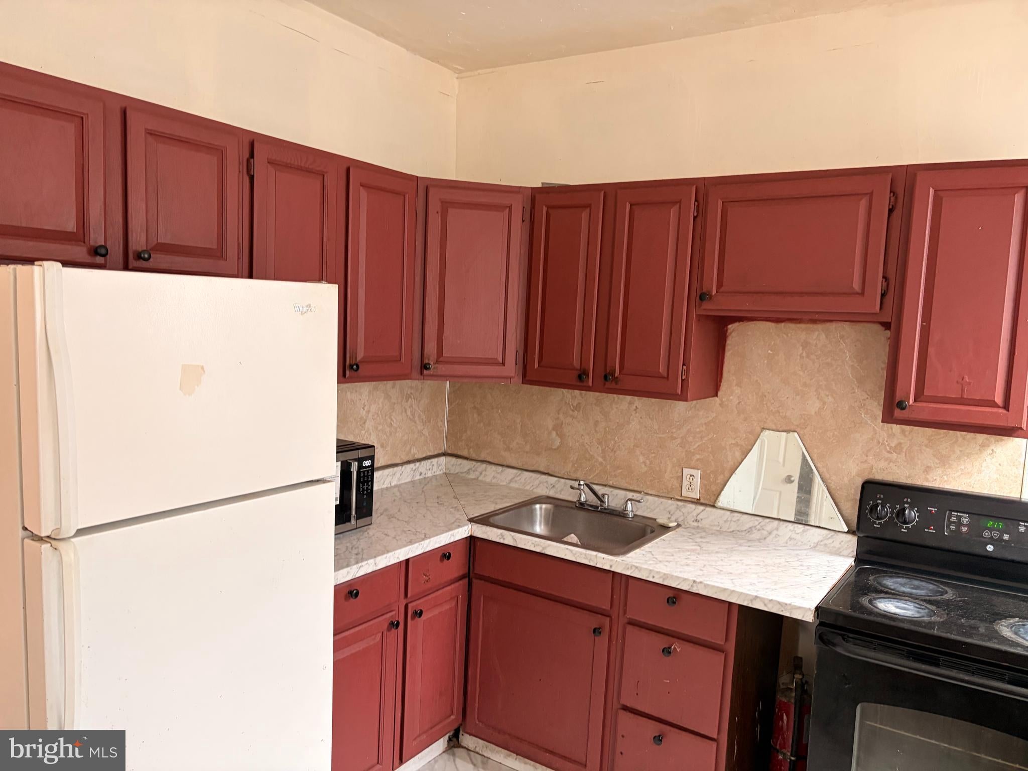 148 N 52ND STREET