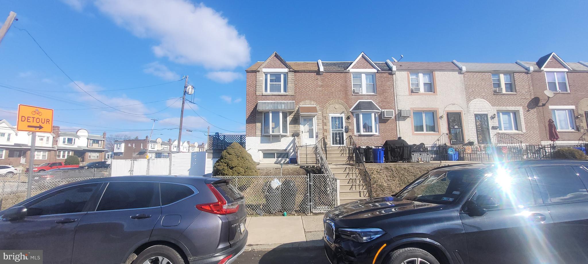 ELMWOOD PARK - Residential