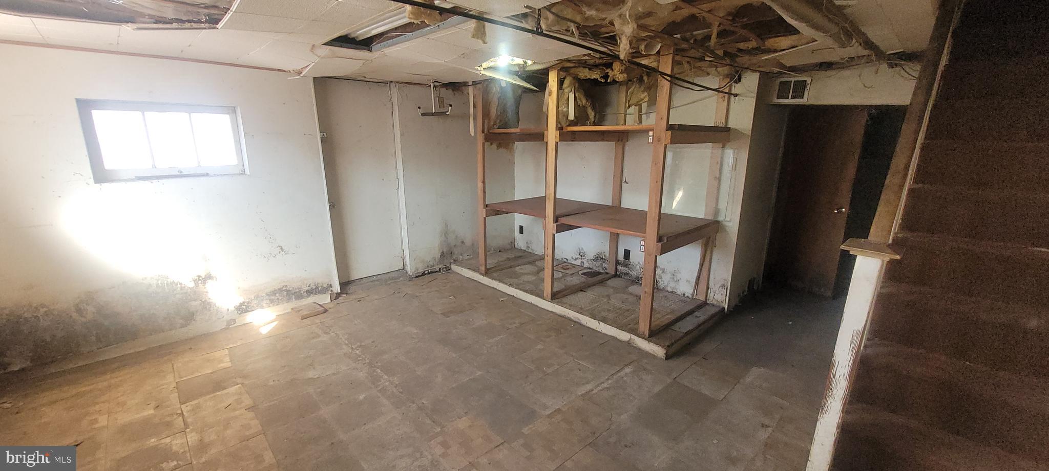 ELMWOOD PARK - Residential