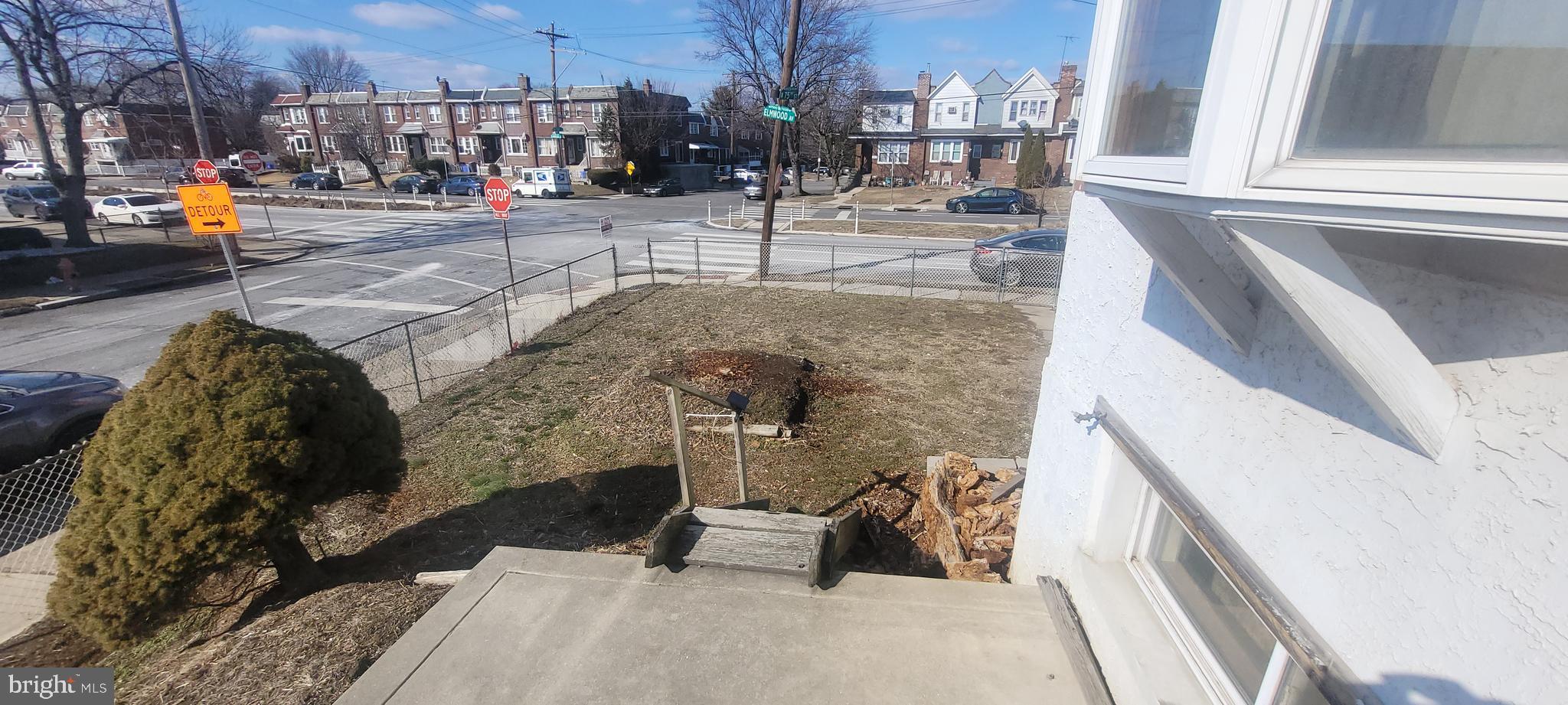 ELMWOOD PARK - Residential