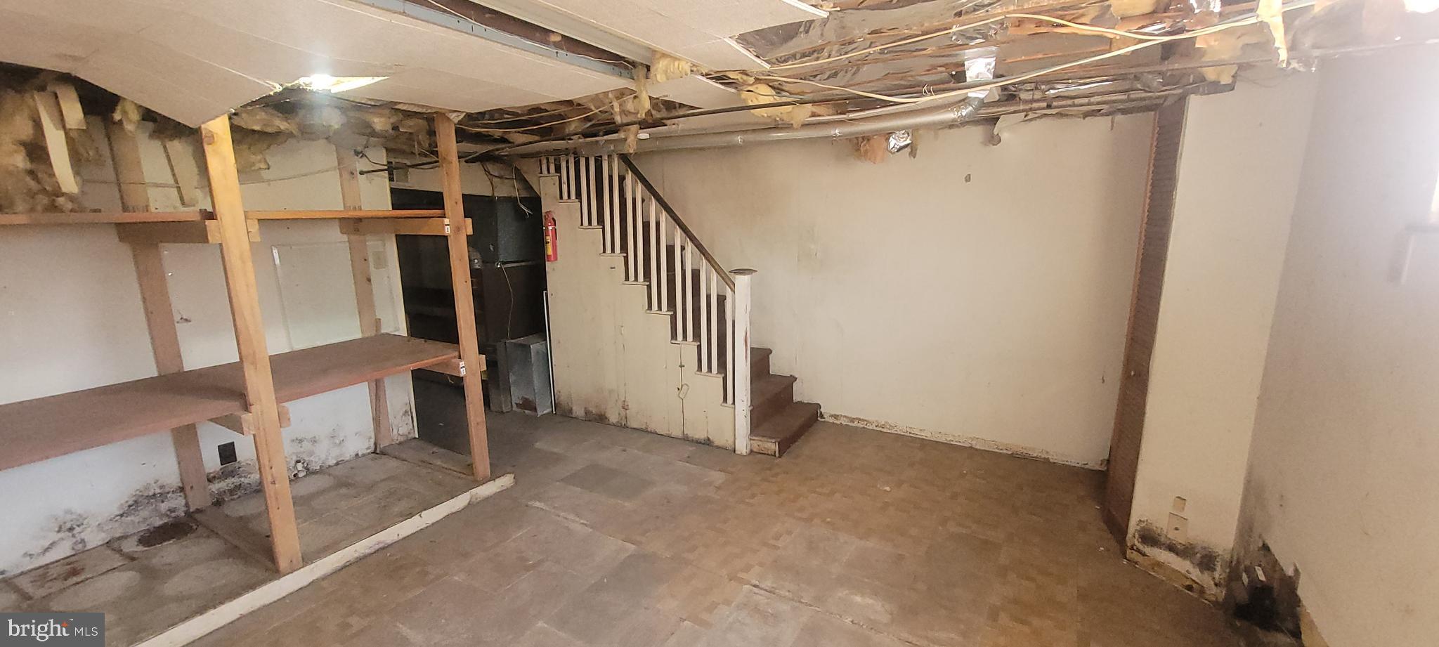 ELMWOOD PARK - Residential