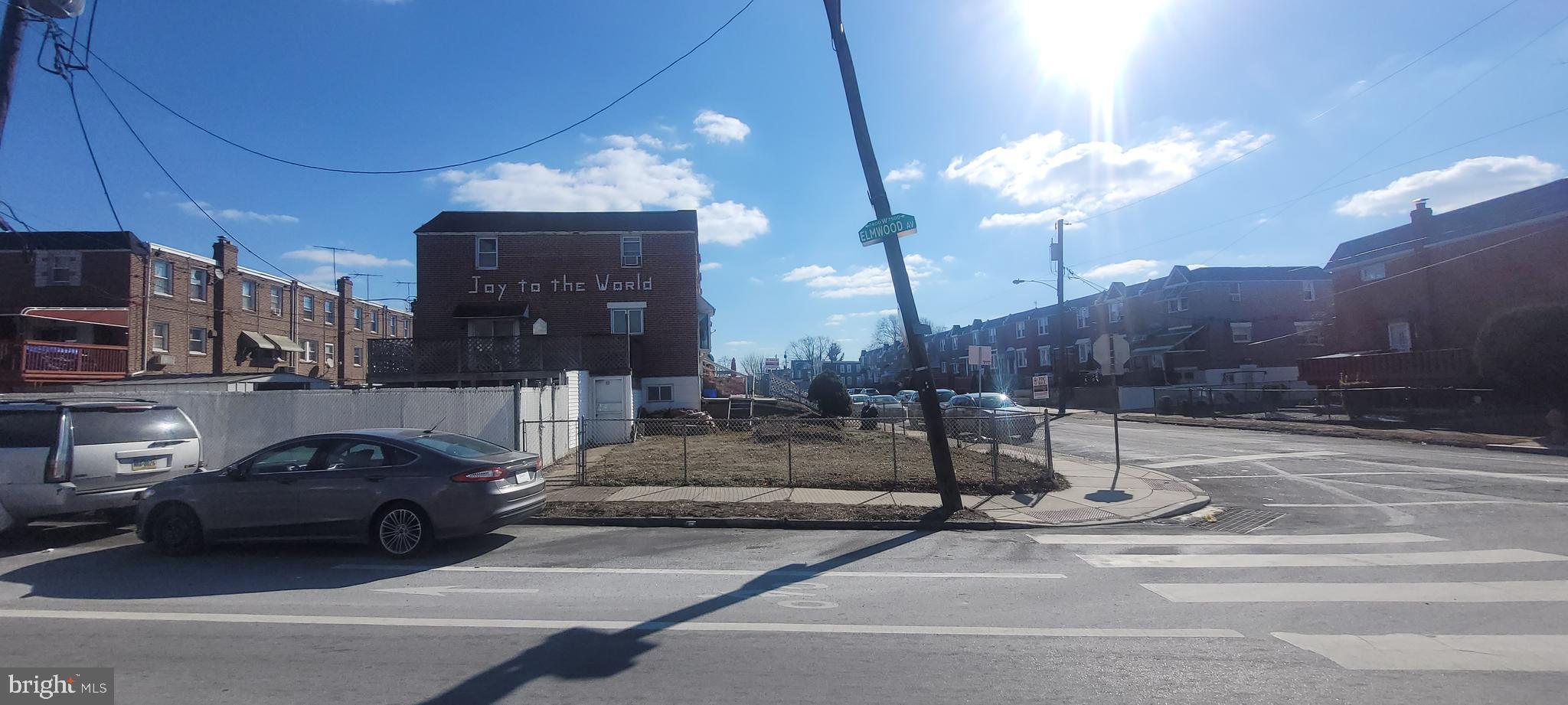 ELMWOOD PARK - Residential