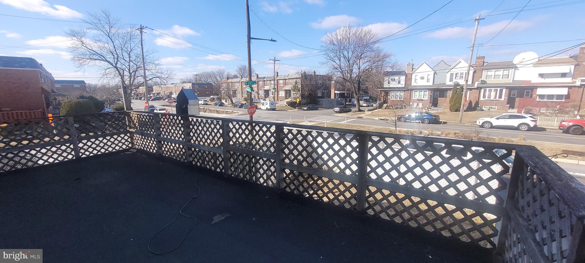 ELMWOOD PARK - Residential