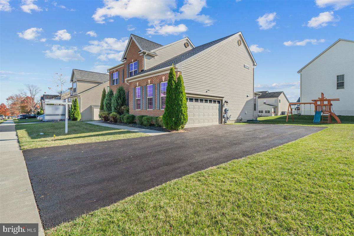 MANORS AT BALLENGER CREEK - Residential