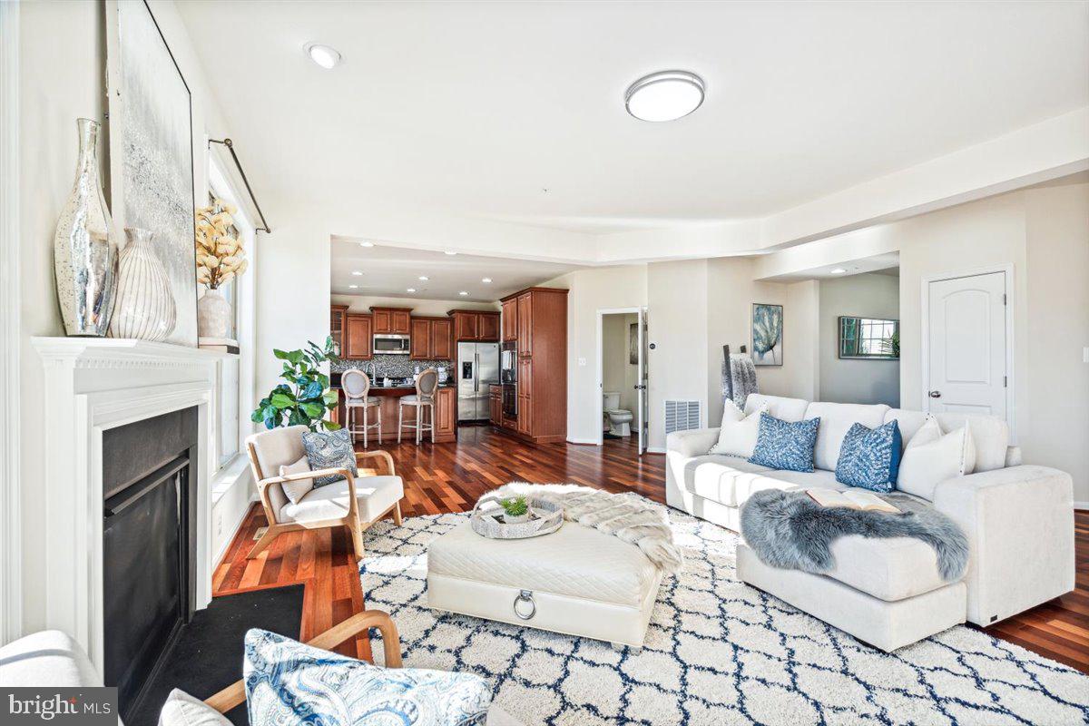 MANORS AT BALLENGER CREEK - Residential