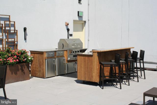 THE WATERVIEW - Residential Lease