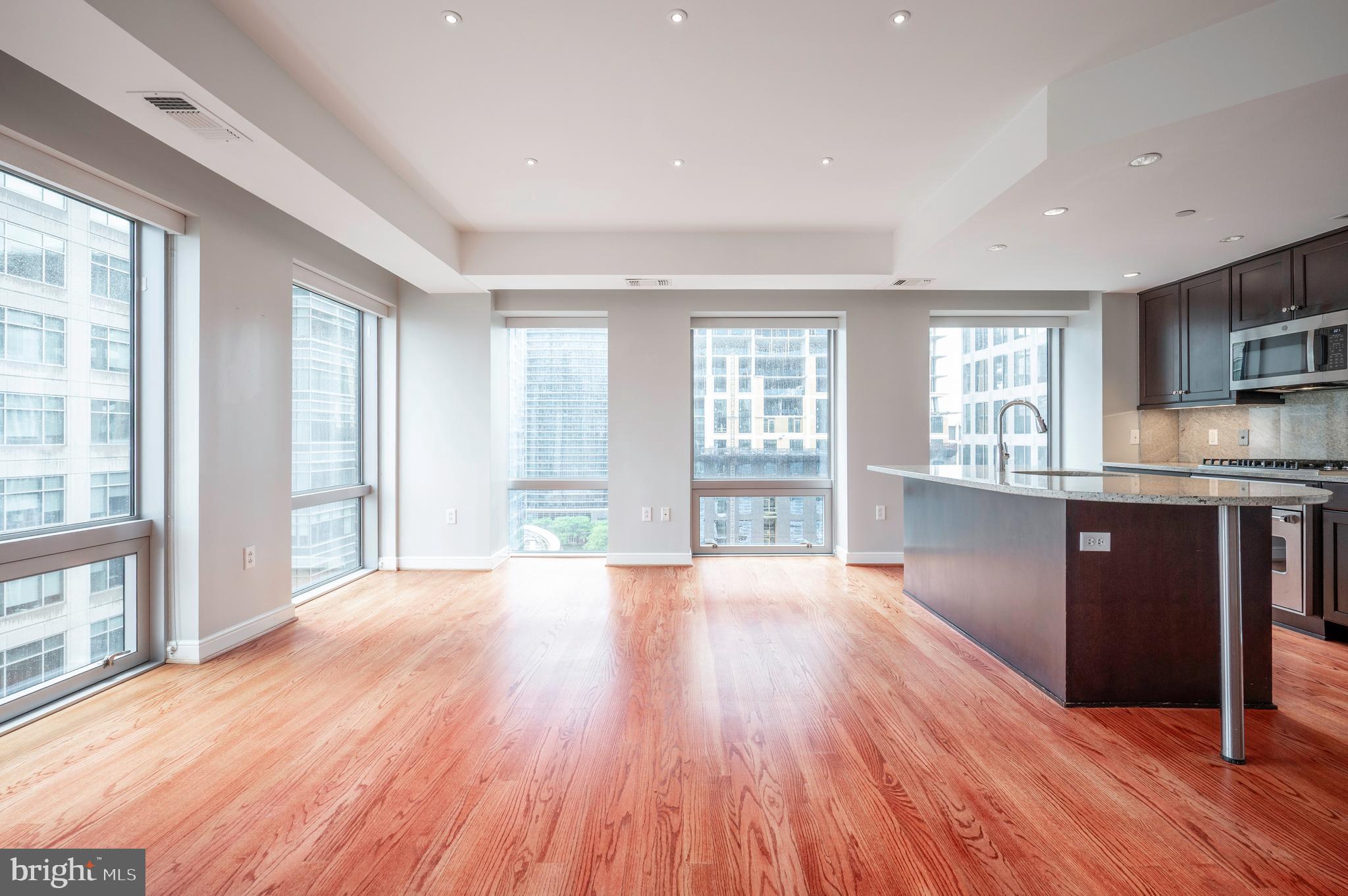 THE WATERVIEW - Residential Lease