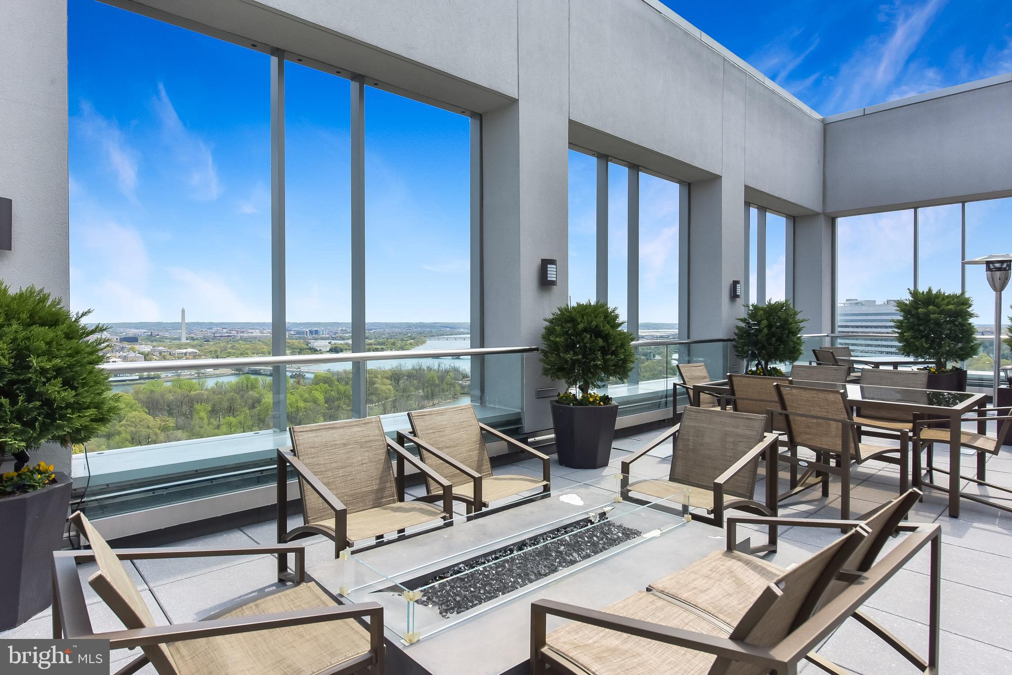 THE WATERVIEW - Residential Lease