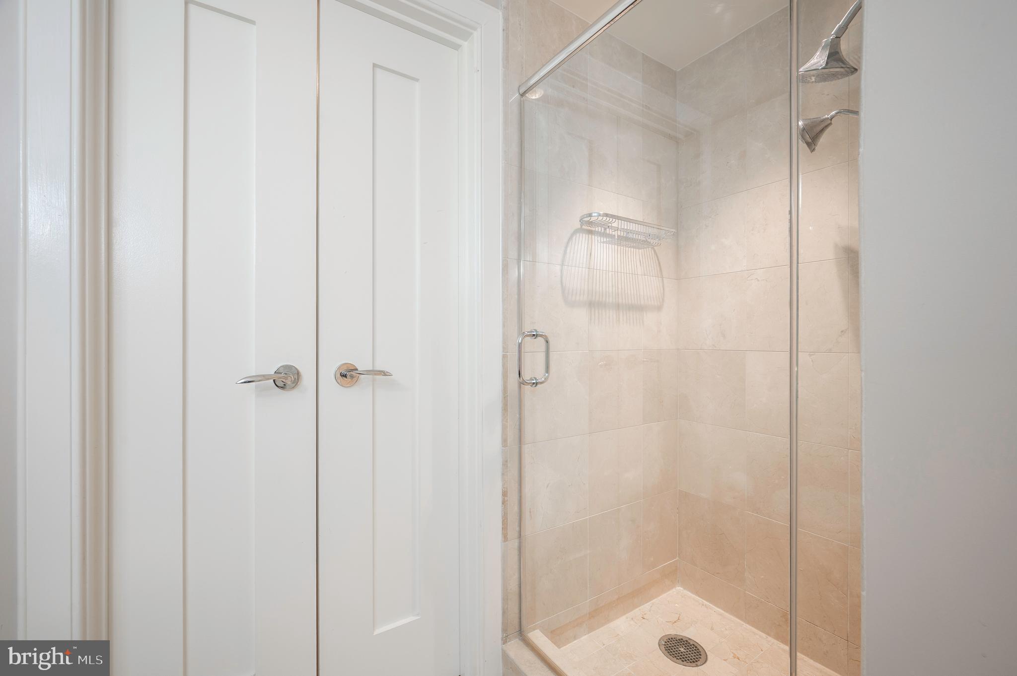 THE WATERVIEW - Residential Lease