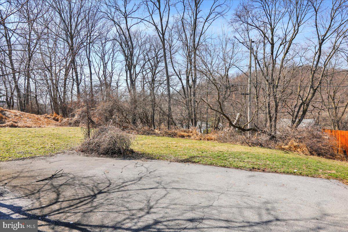 WEST HILLS - Residential