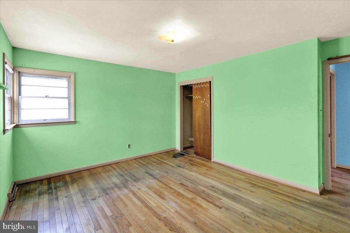 WEST HILLS - Residential