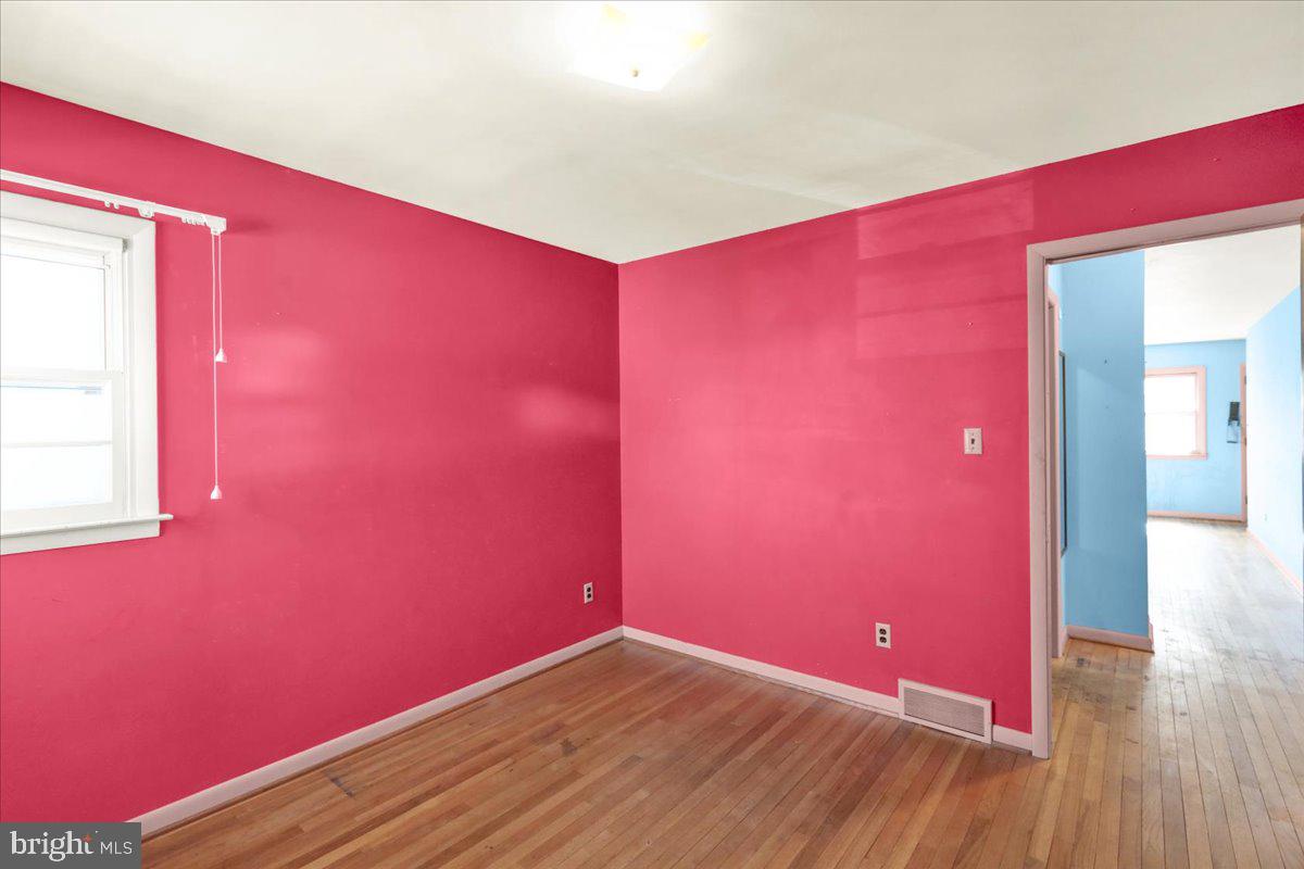 WEST HILLS - Residential