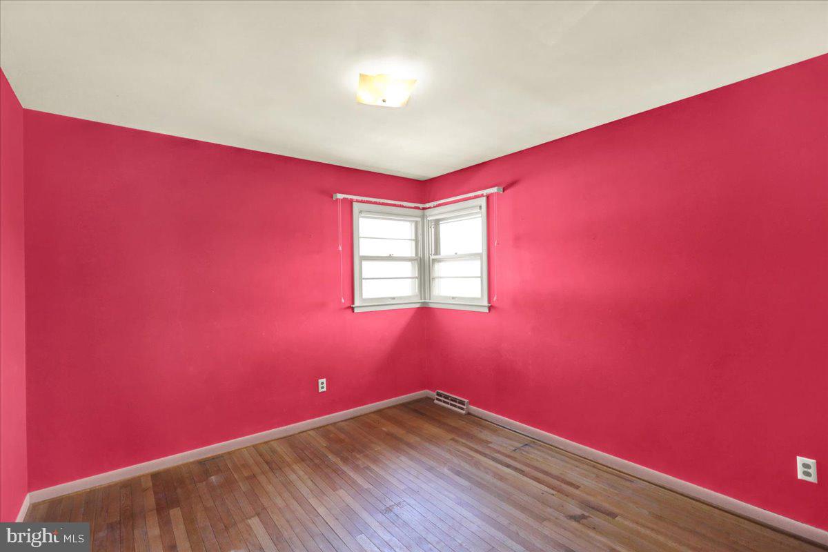 WEST HILLS - Residential