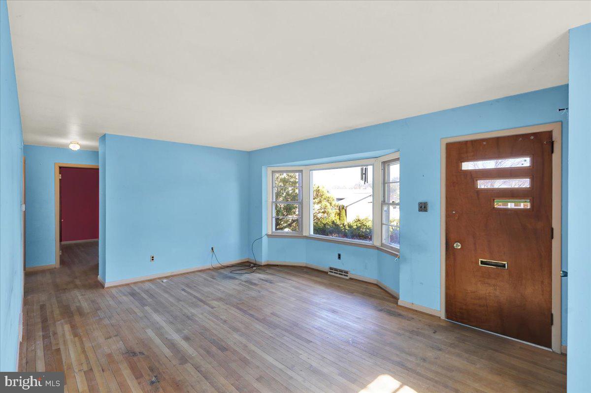 WEST HILLS - Residential