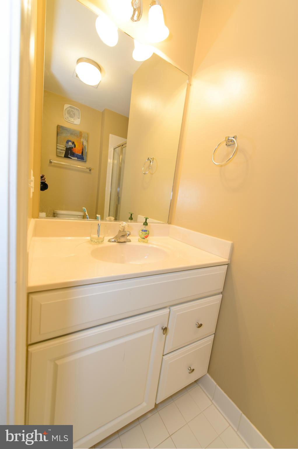 THE COMMONS ON WILLIAM SQUARE - Residential