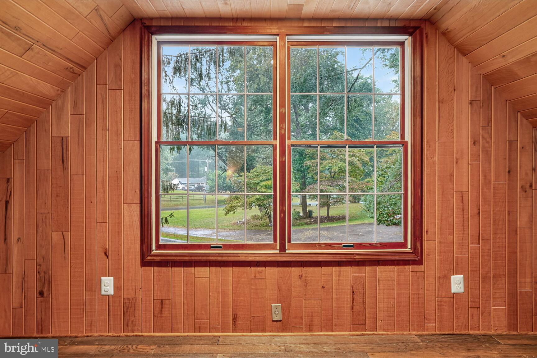 HICKORY CREEK - Residential