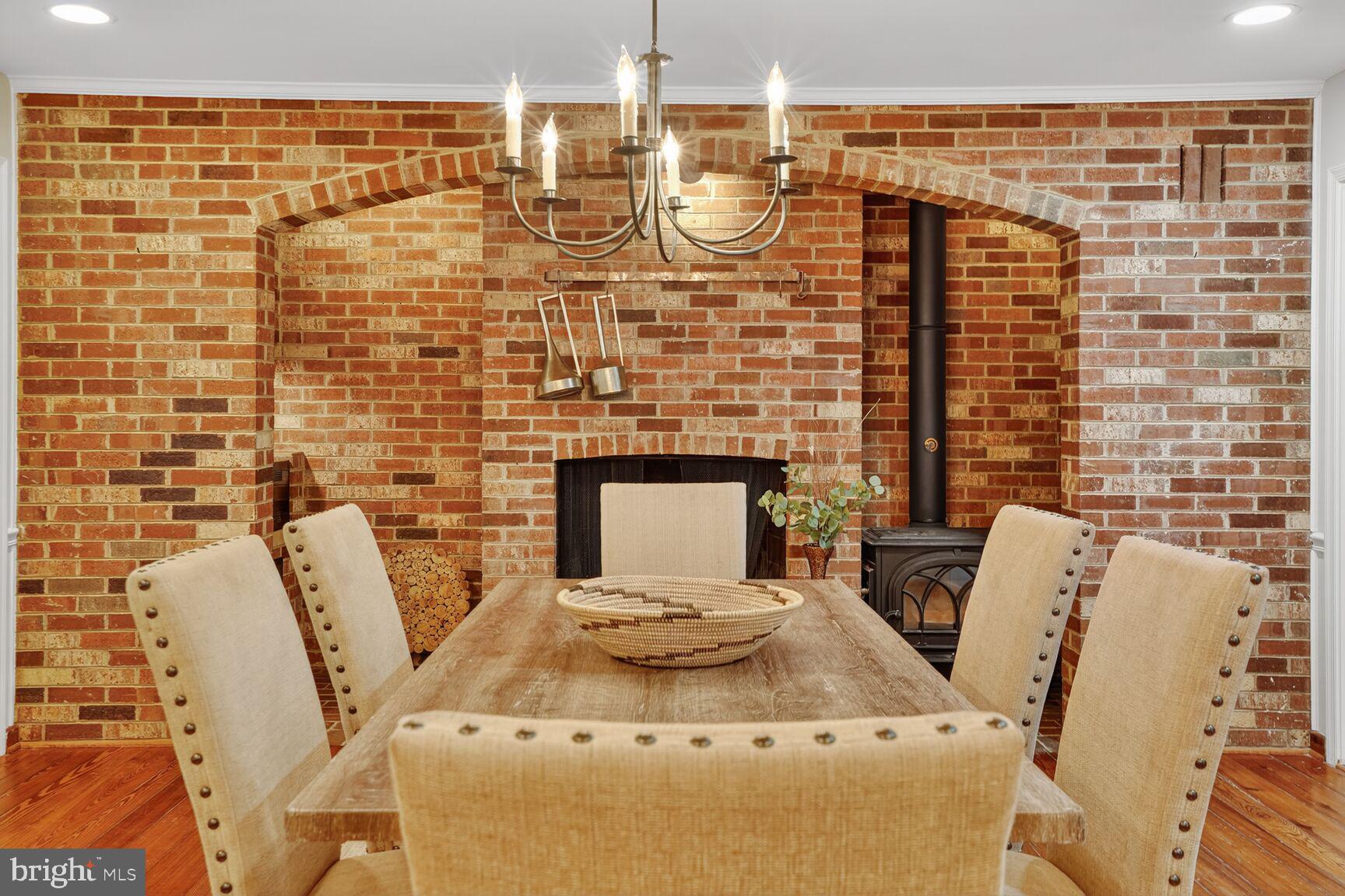 HICKORY CREEK - Residential