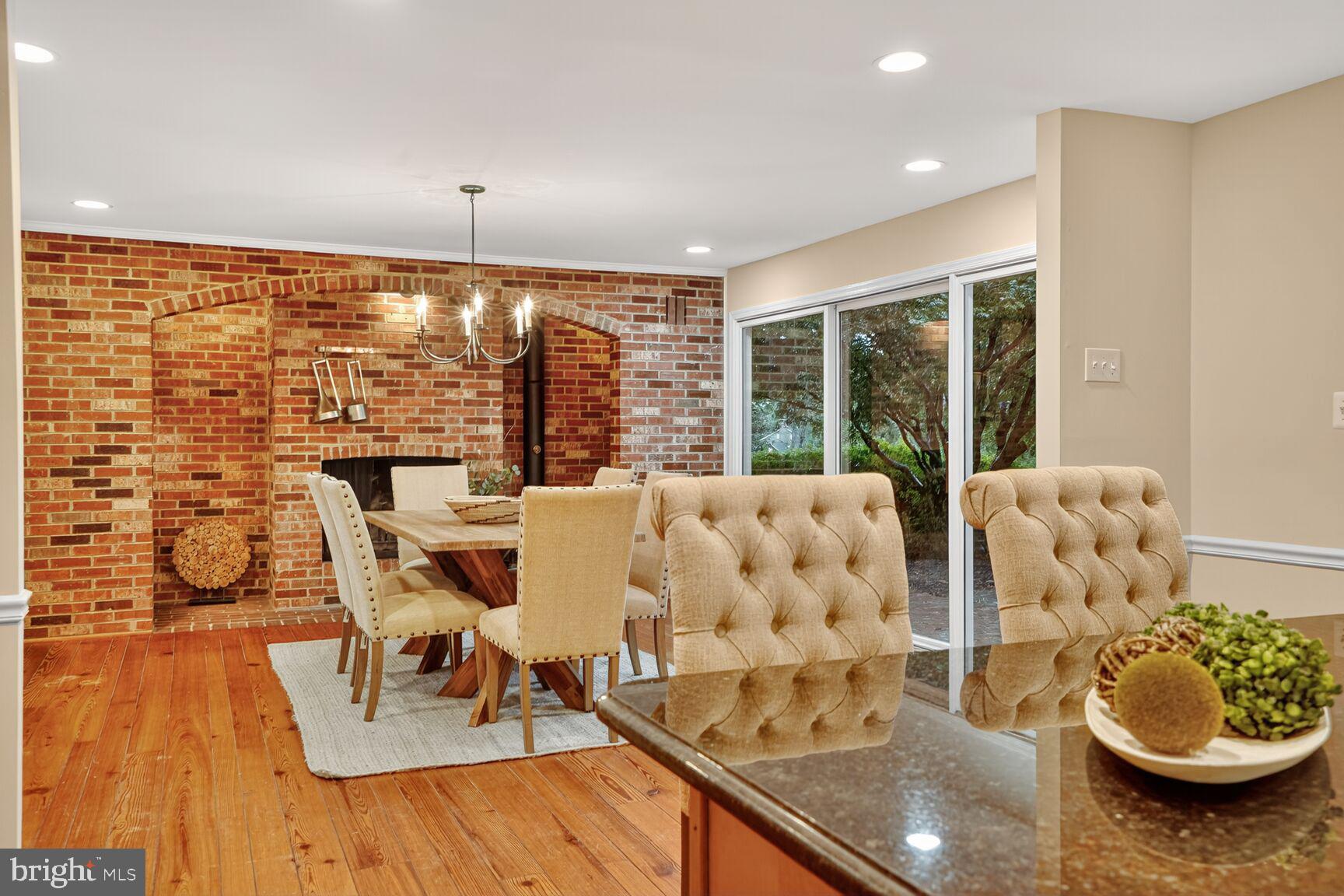 HICKORY CREEK - Residential