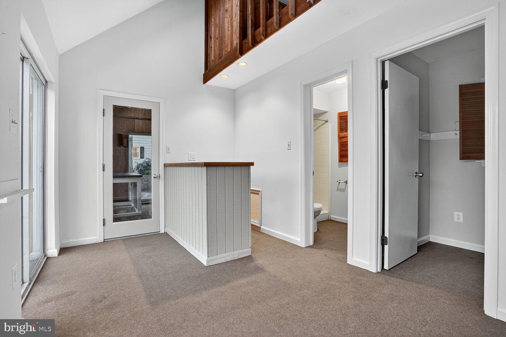 HICKORY CREEK - Residential