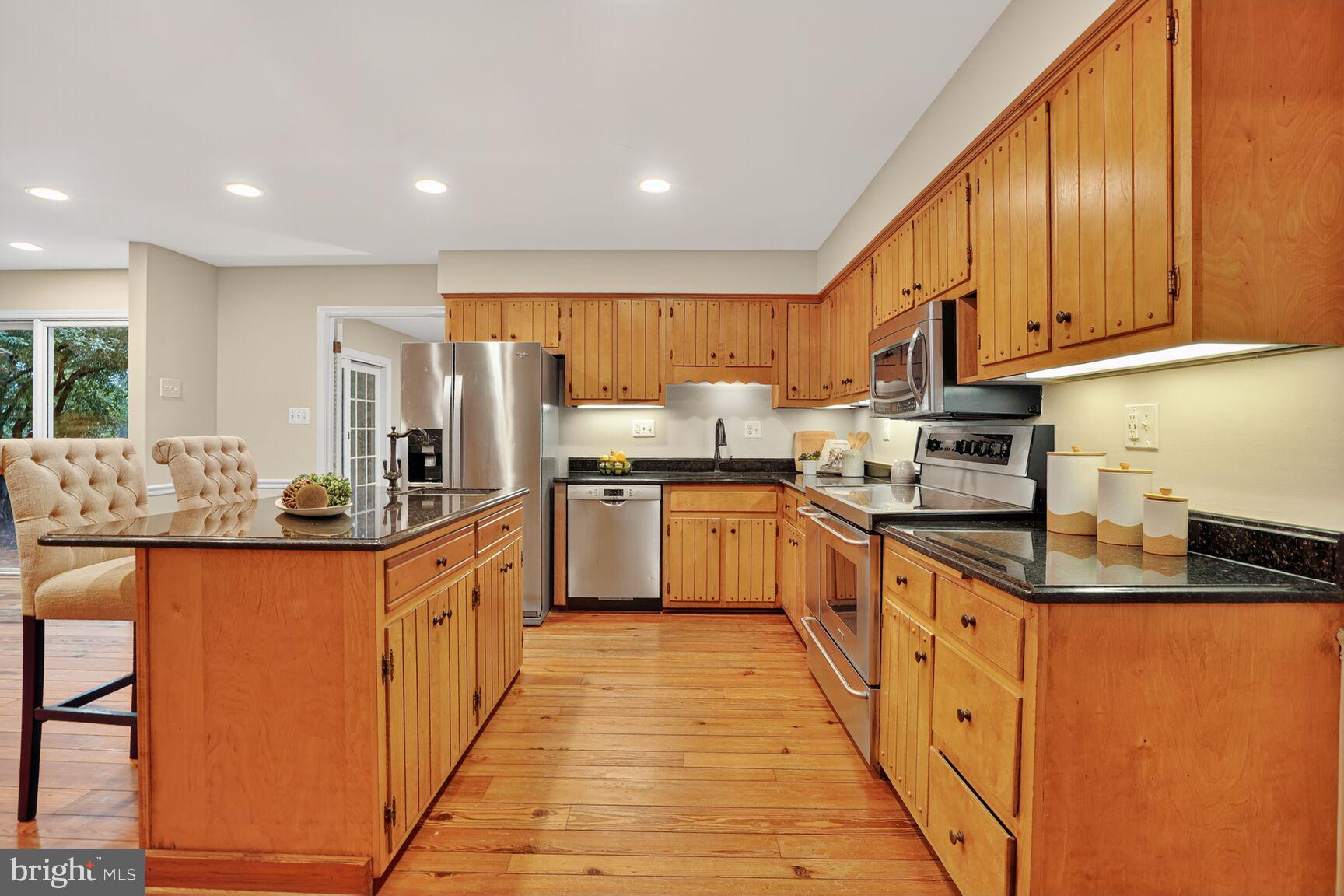 HICKORY CREEK - Residential